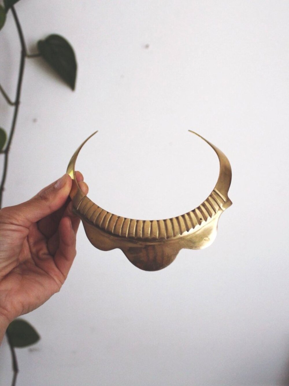 Vintage Brass Fluted Scallop Choker Collar Necklace Statement Bold Minimalist Re